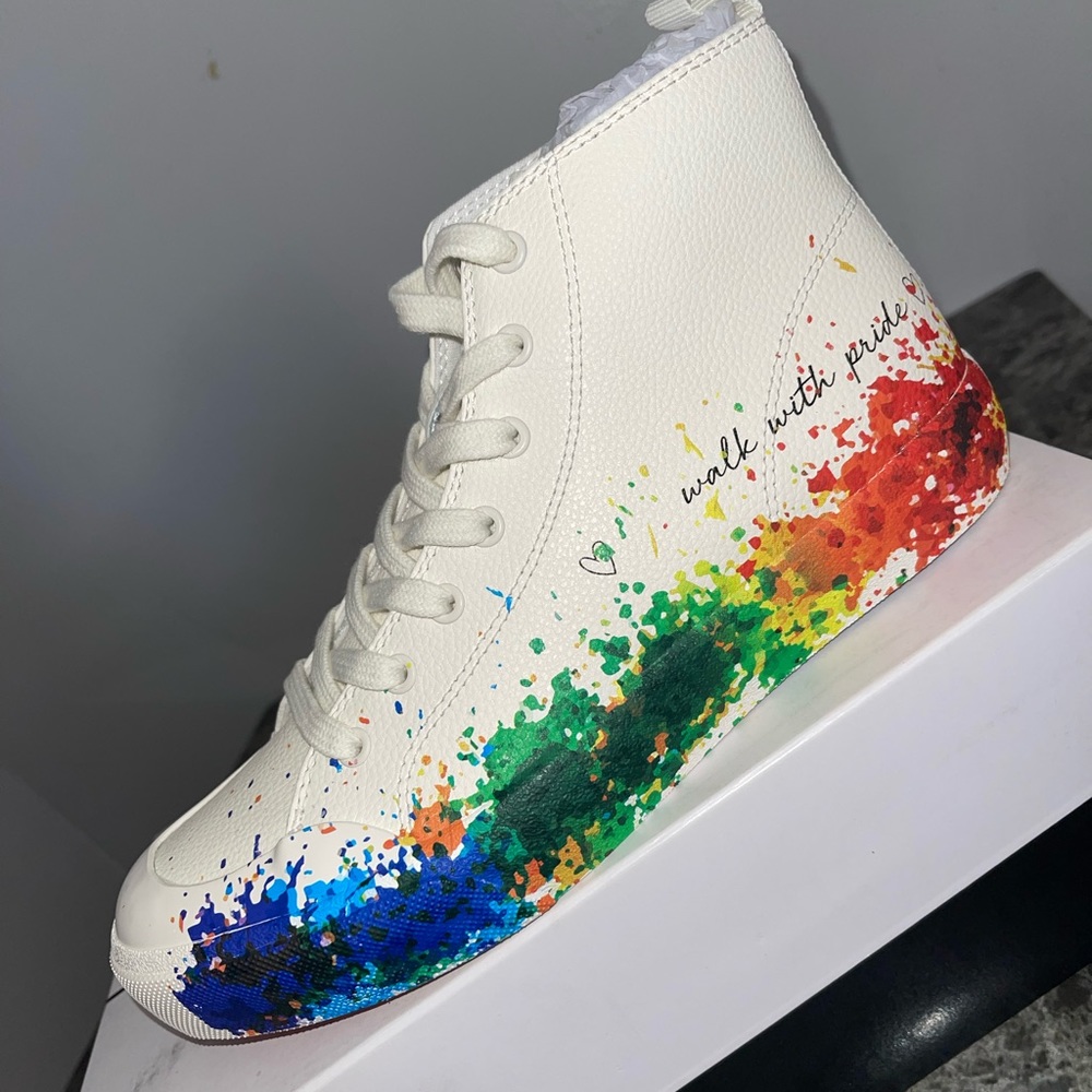 Dolce vita rainbow sneakers size 7.5